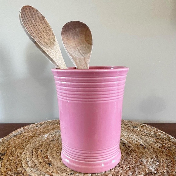 SOLD Fiesta Ware Utensil Crock in Dusty Rose - Picture 1 of 2